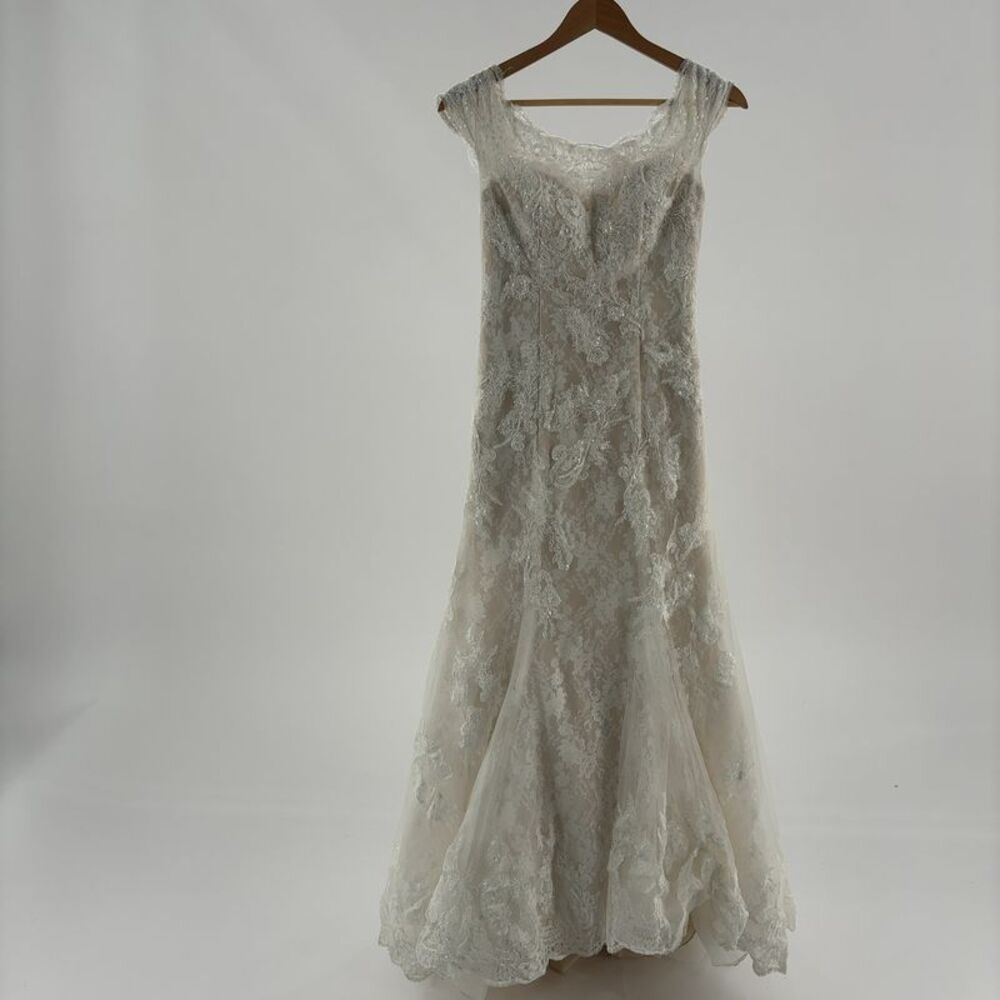Oleg Cassini Wedding Dress in White